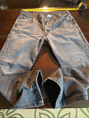 Classic levis 501 button fly jeans